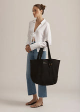 THE FAVORITE DAUGHTER THE TRAVEL TOTE