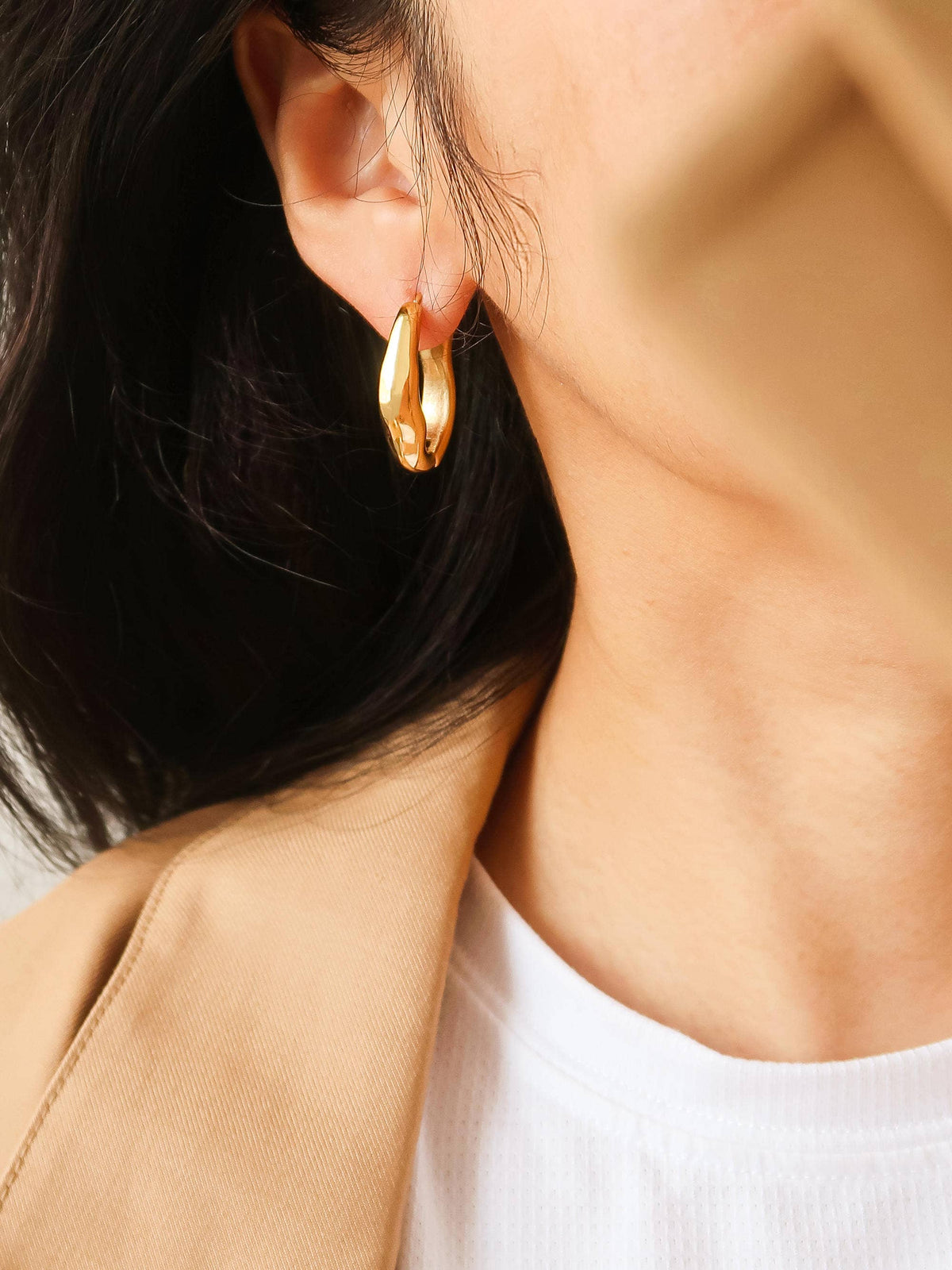 Womens 18K Gold Non-Tarnish Oval Hoop Earring