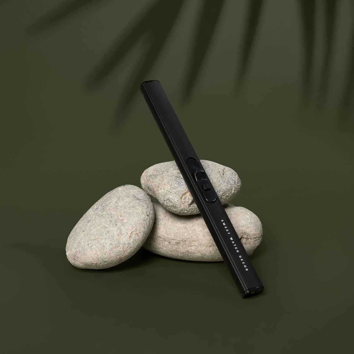Sweet Water Decor - Black Rechargeable Electric Lighter - Home Decor & Gifts Sweet Water Decor