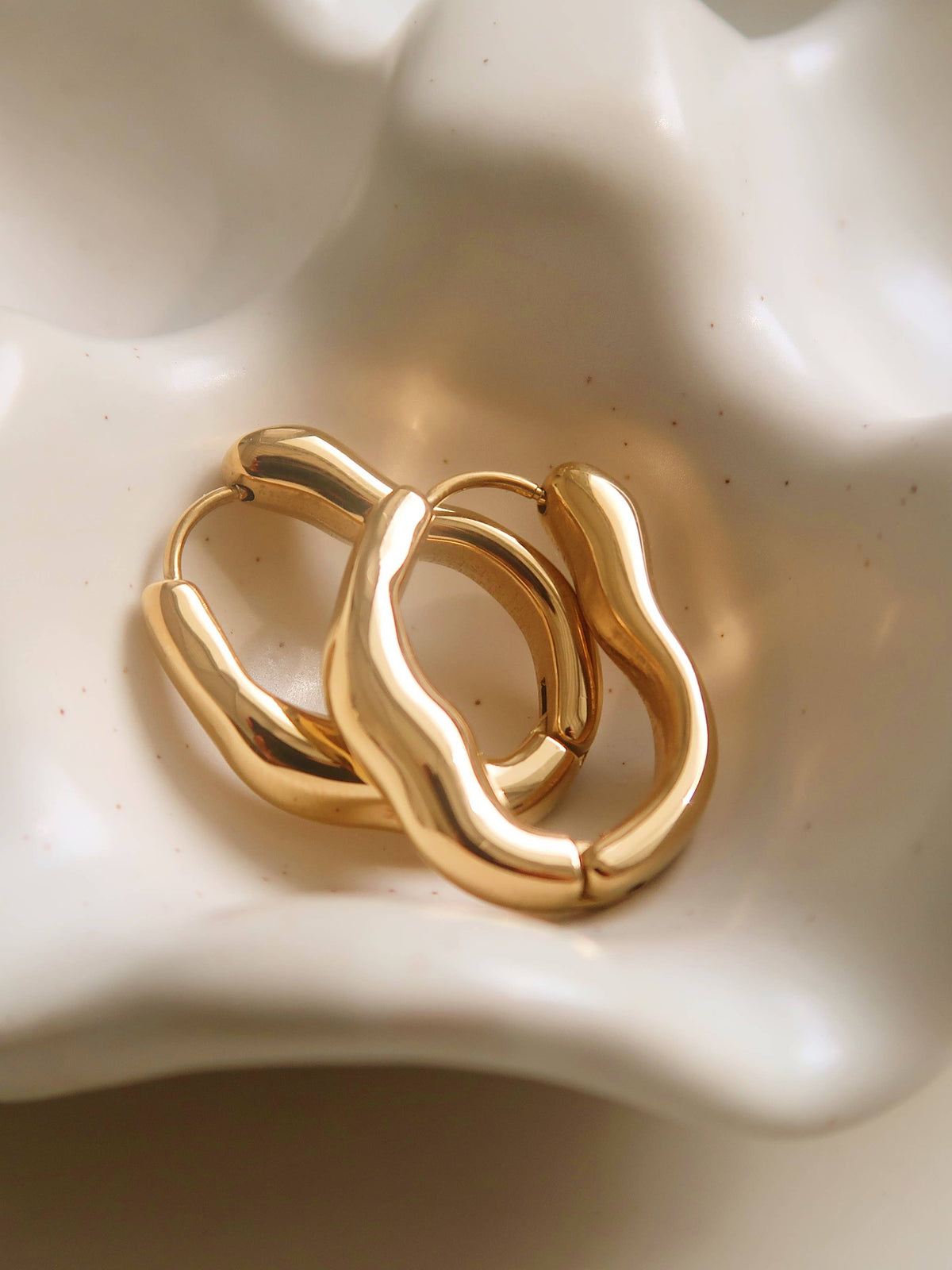 Womens 18K Gold Non-Tarnish Oval Hoop Earring