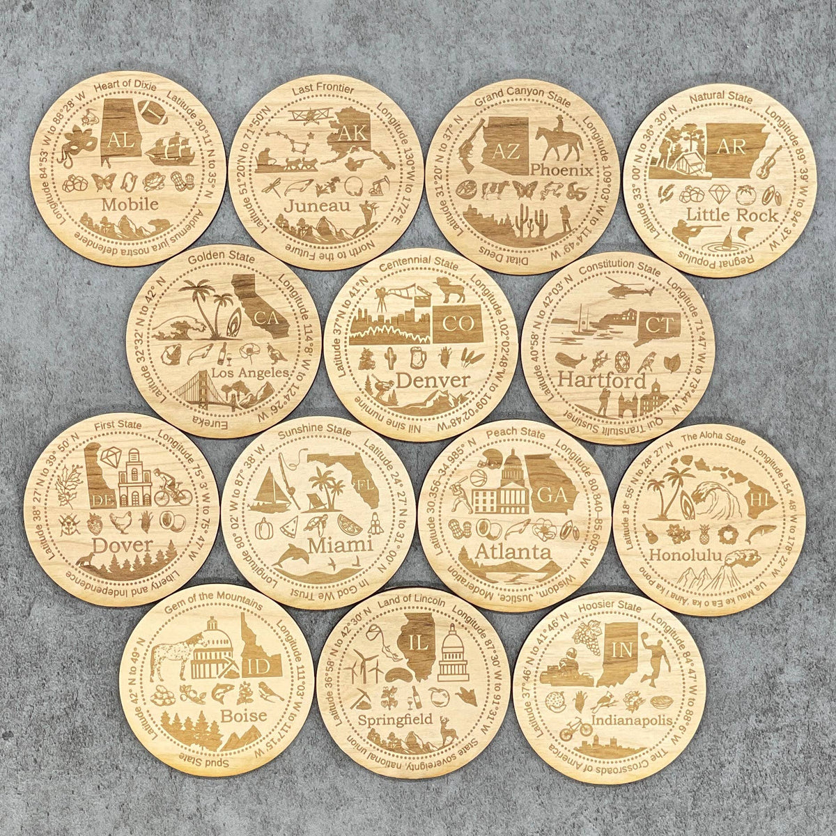 Simsbury, Connecticut Round Wood Magnet Giftable Memories