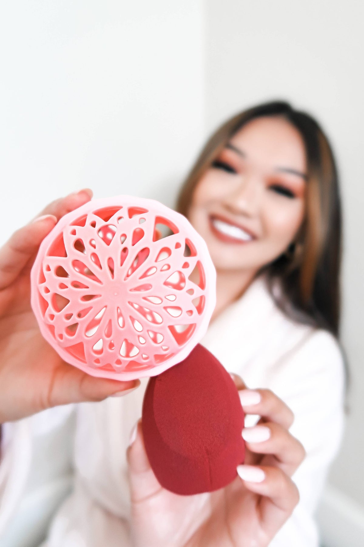 MakeUp Eraser - The Sponge | Machine Washable MakeUp Blender | SALE MakeUp Eraser