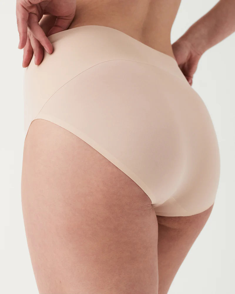 Spanx Undie-Tectable Smoothing Brief1 Spanx