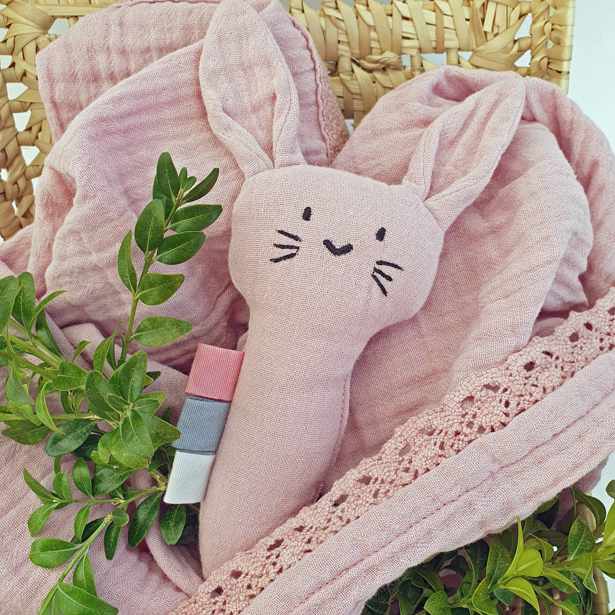 Summerville organic - Organic Soft Rattle Rabbit Pale Mauve Summerville organic