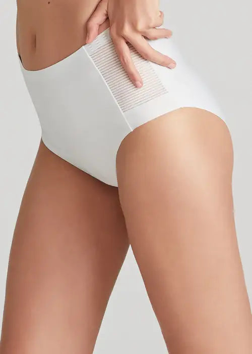 Womens- Non-Shaping Bonded Brief Yummie